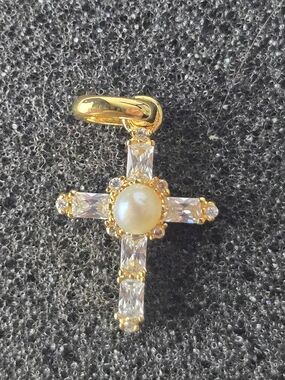 Thomas Sabo Vintage Cross Charm - Gold & Pearl